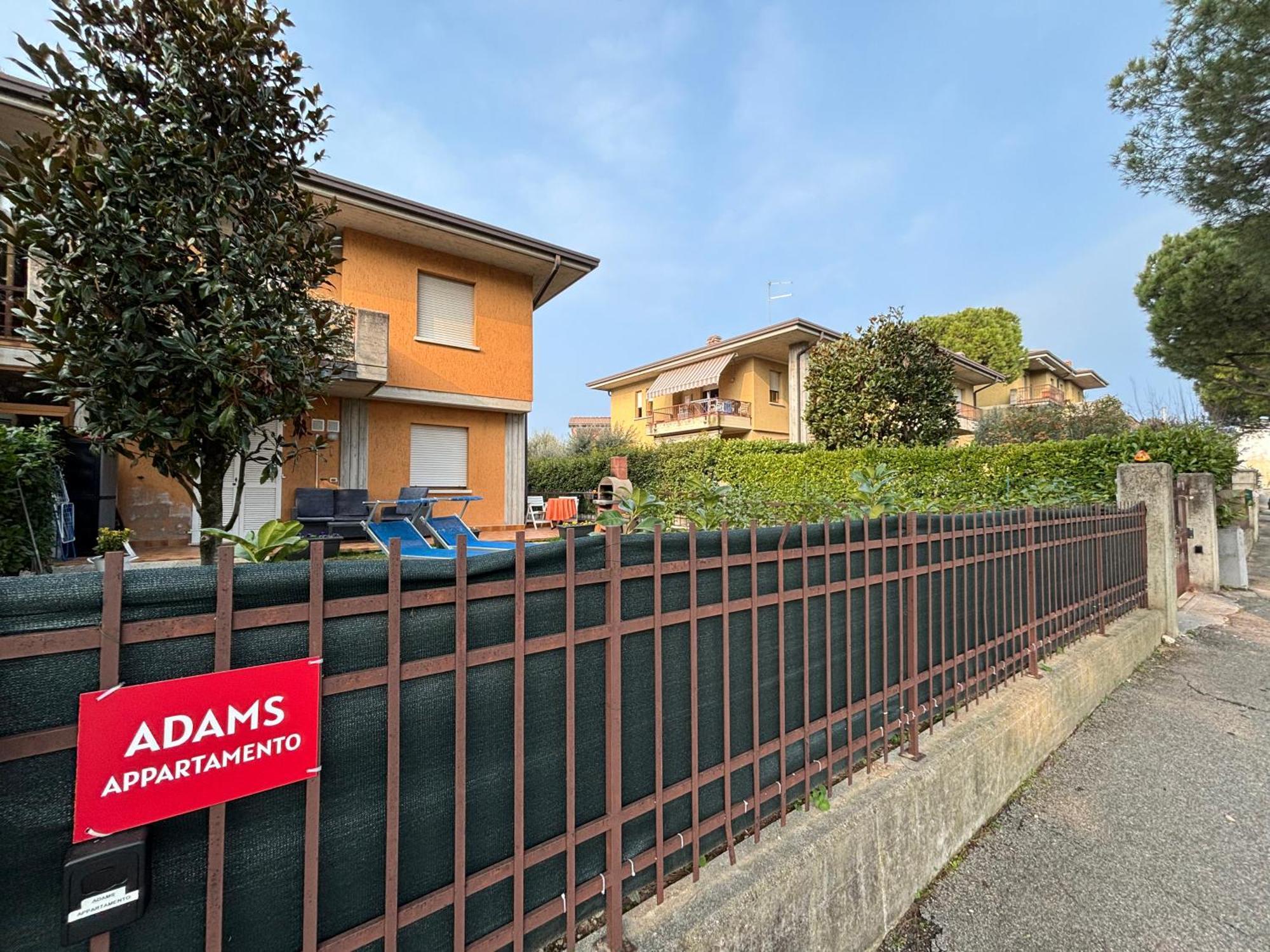 Adams Appartamento Cir017179 Lni00106 Sirmione Luaran gambar