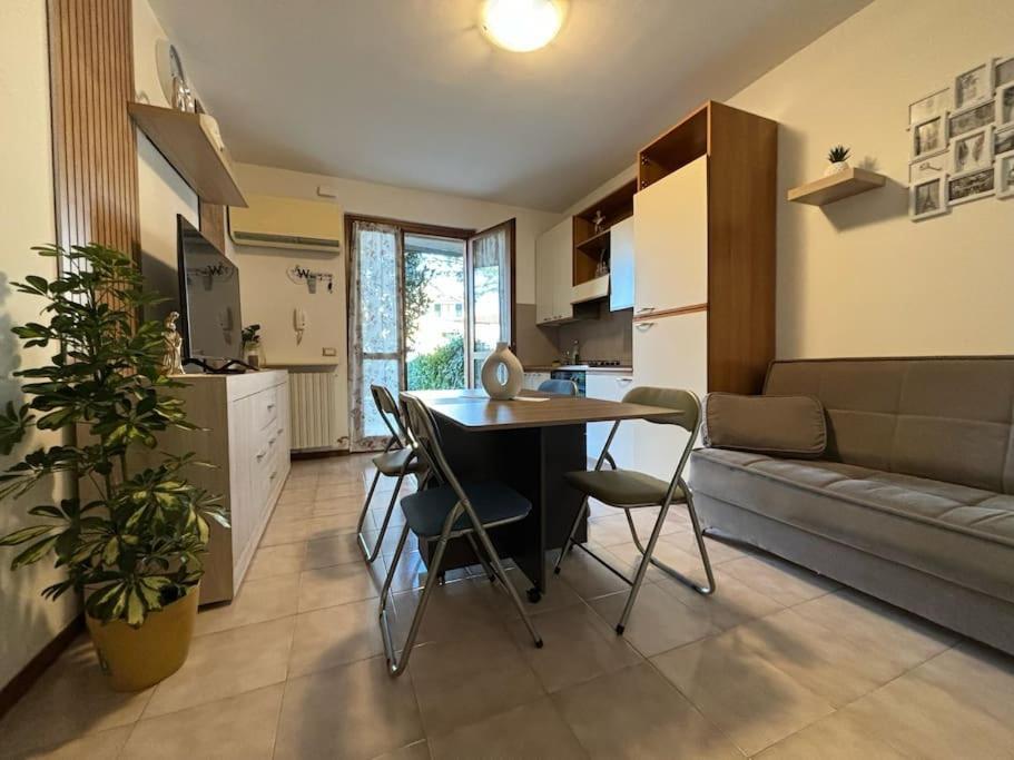 Adams Appartamento Cir017179 Lni00106 Sirmione Luaran gambar